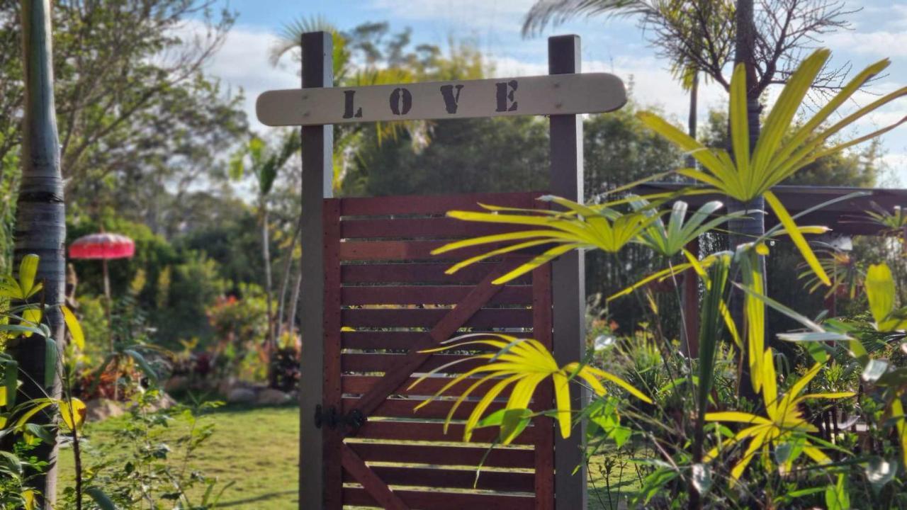 Healing Garden - California King Bed - Uluwatu Guest house Gold Coast